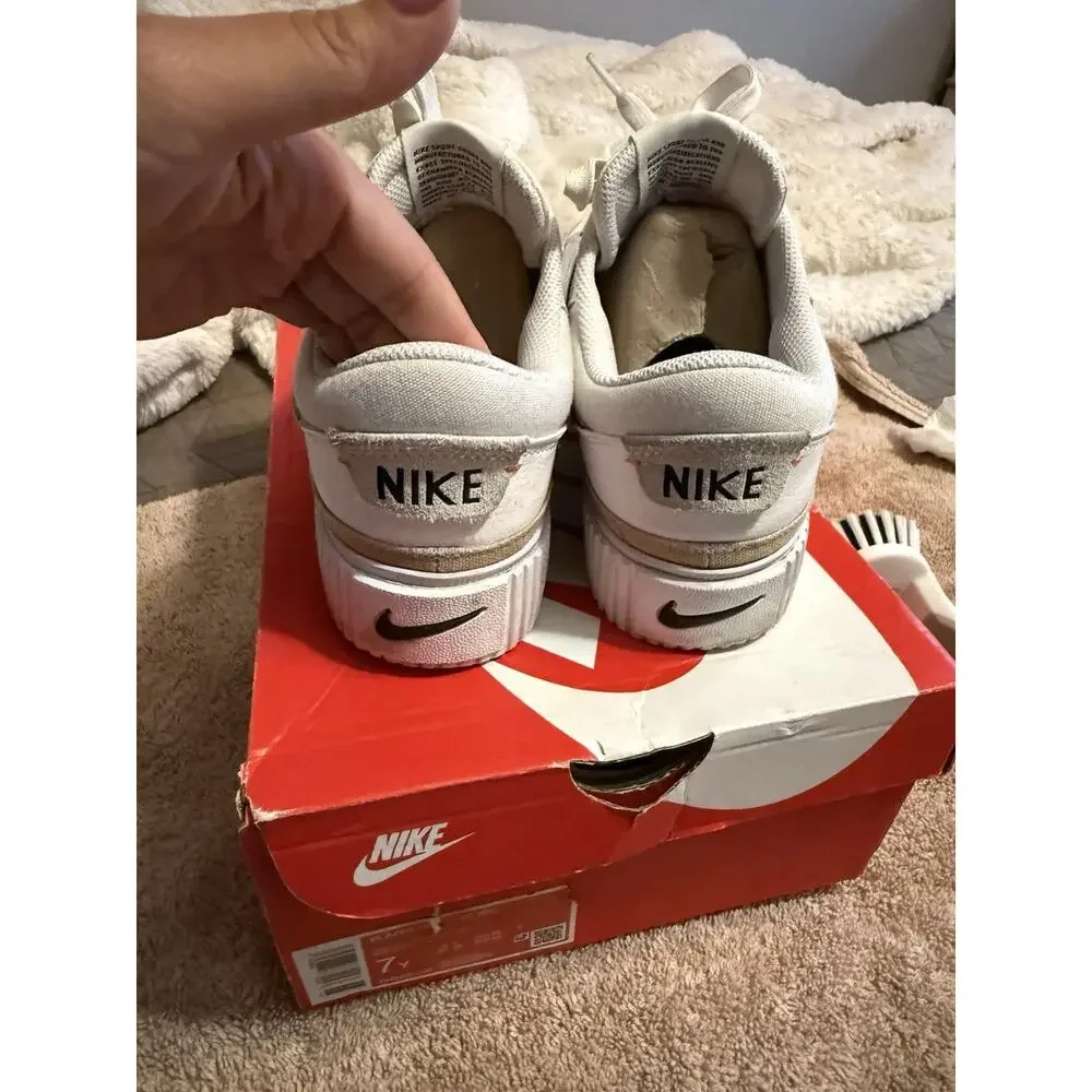 Nike Court Legacy White Hemp Leather Low Top Lace Up (Pre-Owned)